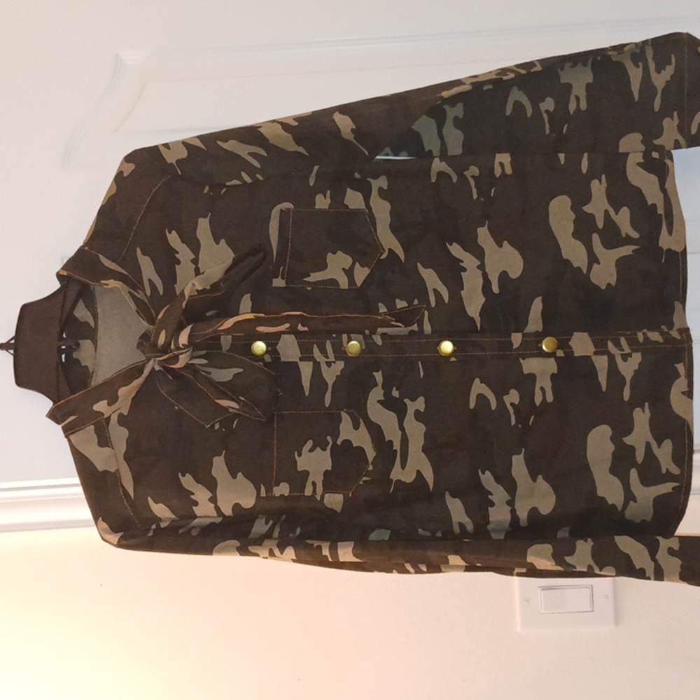 Camflouge  long sleeve shirt with bow tie